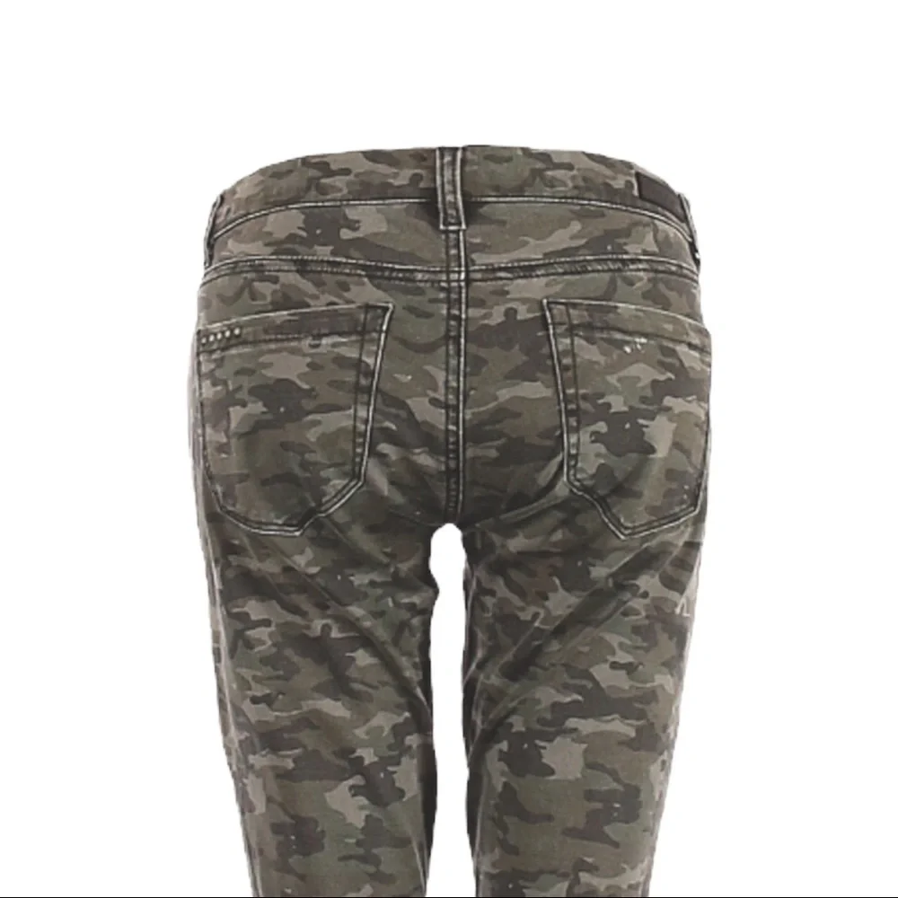 Blank NYC Camo Print Army Green Classic Low Rise Skinny Jeans Size 26